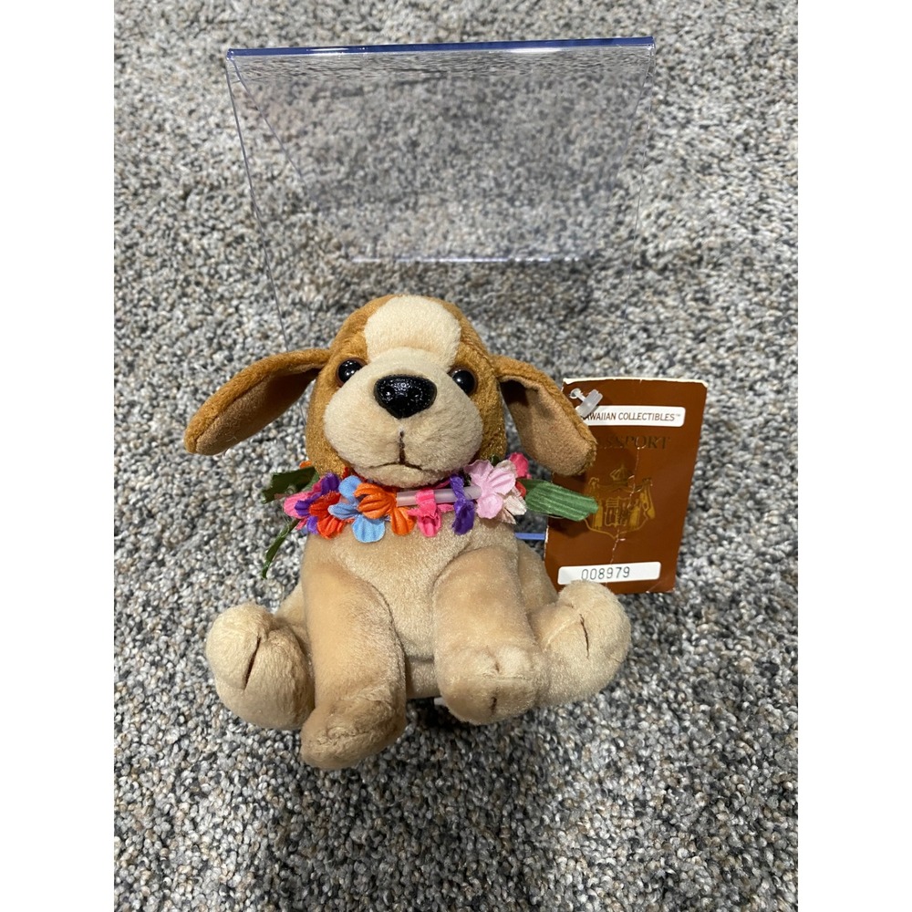 Hawaiian Collectibles Puni Hele The Hawaiian Traveling Dog Plush Lei